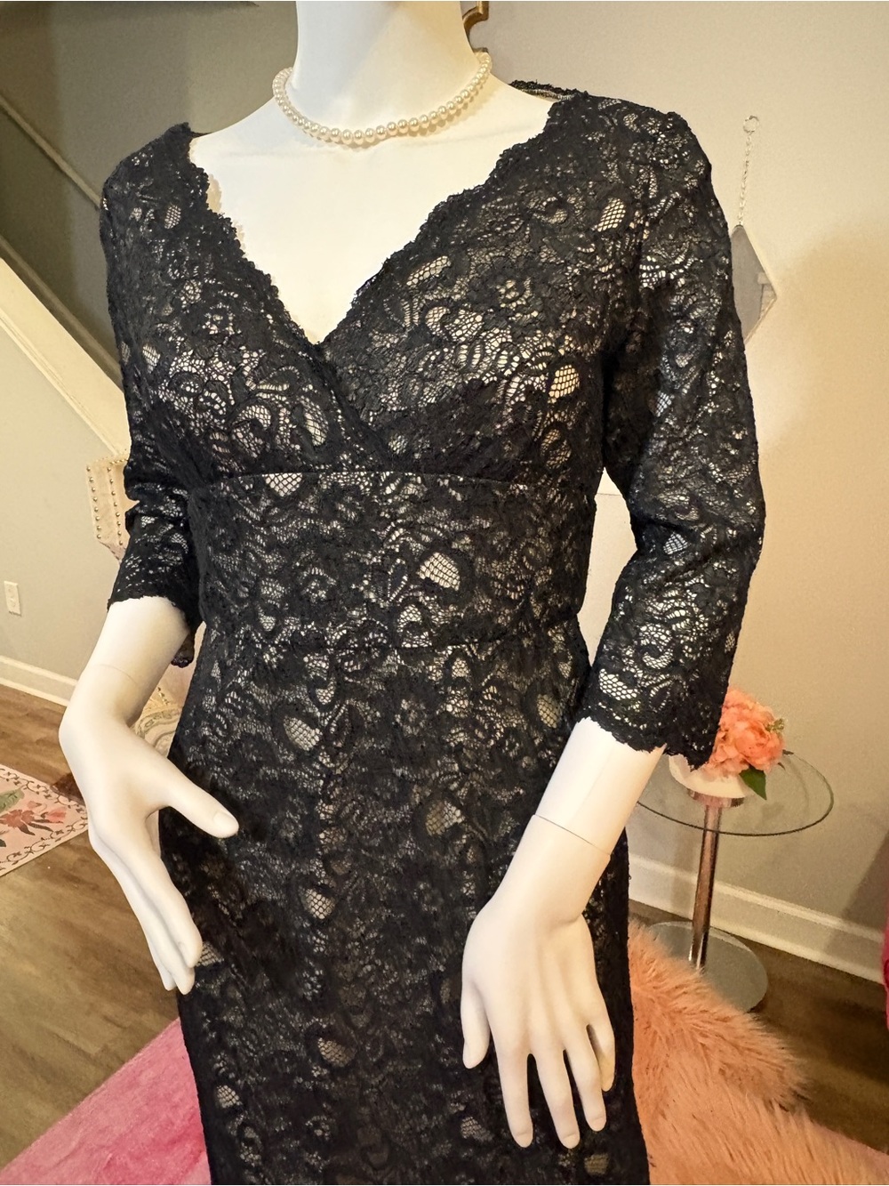 Adrianna Papell Black Lace Sheath Cocktail Dress Size 6